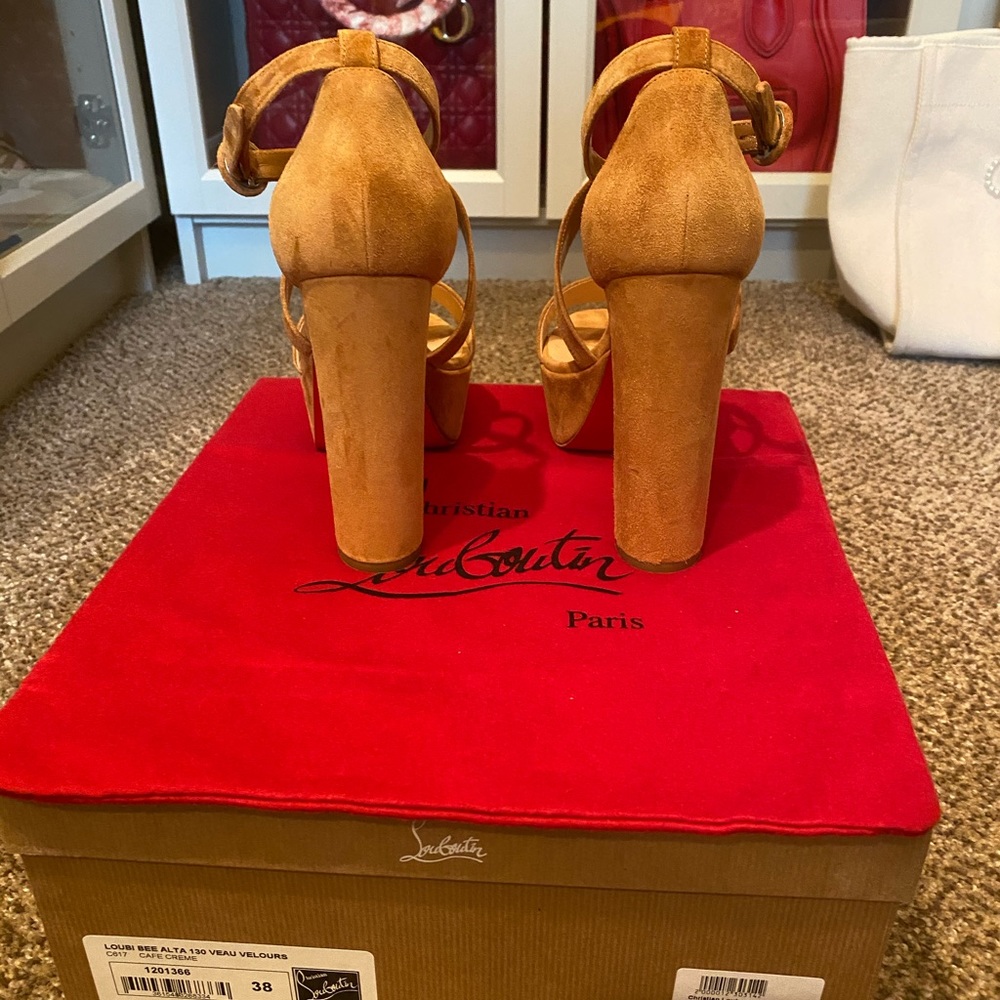Christian Louboutin Louboutin Bee suede 38 - Picture 6 of 14